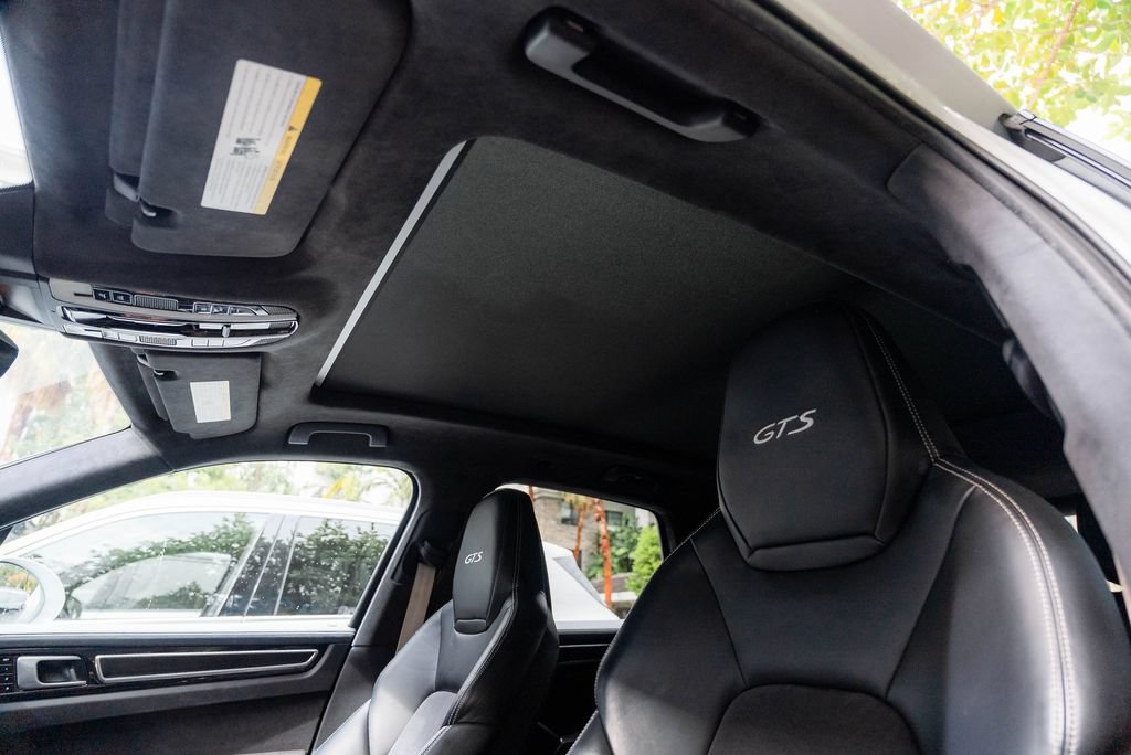 Used 2021 Porsche Cayenne GTS AWD/4WD image 54
