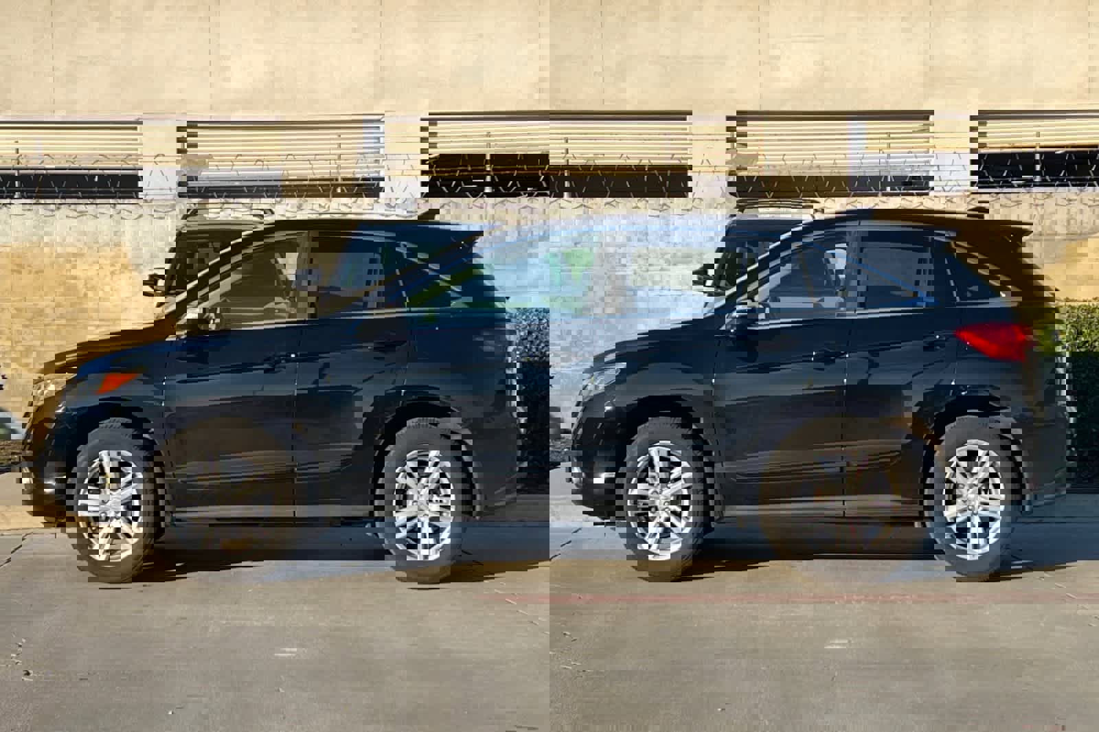 Used 2015 Acura RDX AWD w/ Technology Package image 6