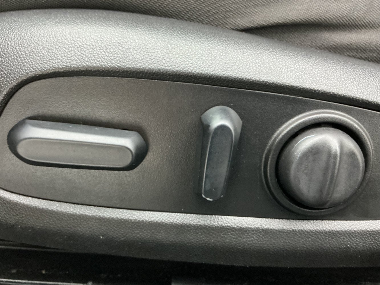 Used 2018 Chevrolet Malibu LT FWD image 39