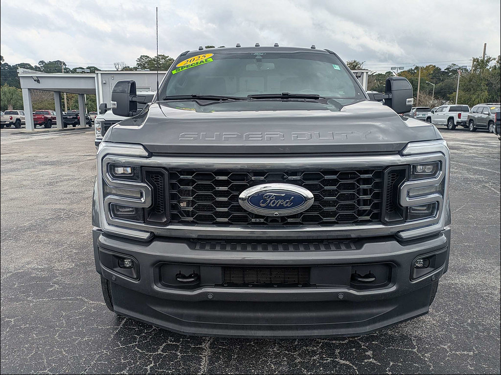 Used 2025 Ford F450 Platinum w/ FX4 Off-Road Package AWD/4WD image 9