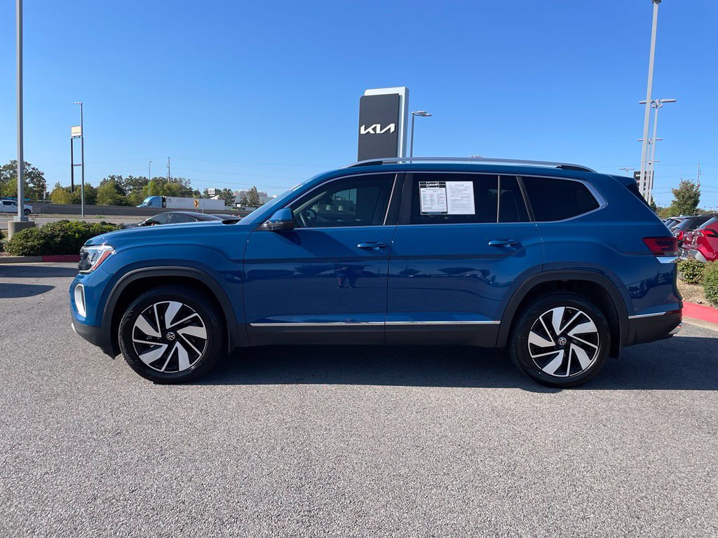 Used 2025 Volkswagen Atlas SEL AWD/4WD image 5