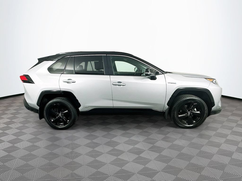 Used 2021 Toyota RAV4 XSE AWD/4WD image 10