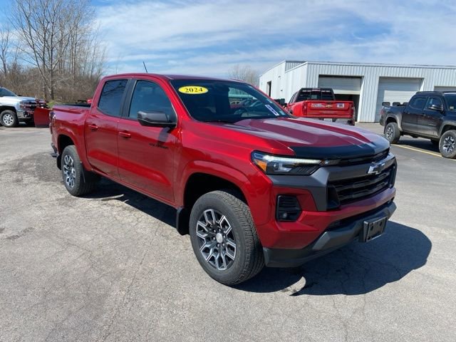 Used 2024 Chevrolet Colorado LT w/ LT Convenience Package III image 1