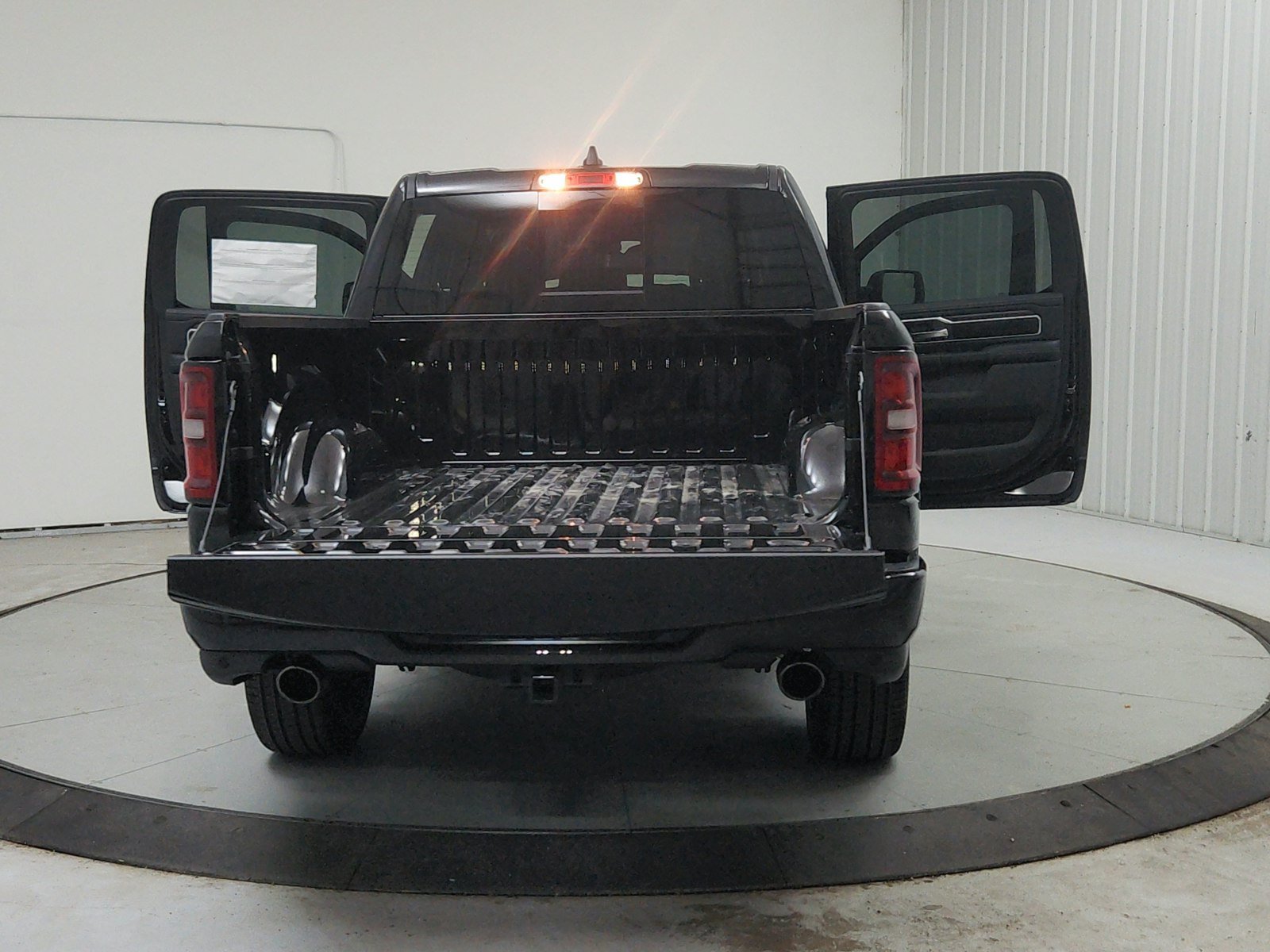 New 2026 RAM 1500 Laramie w/ Night Edition AWD/4WD image 15