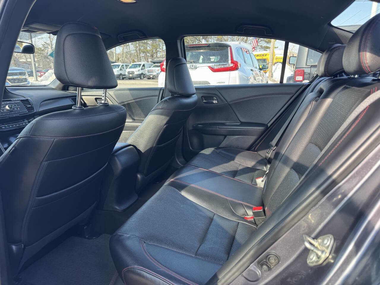 Used 2017 Honda Accord Sport Special Edition image 25