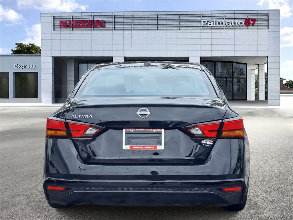 Used 2025 Nissan Altima 2.5 S image 5