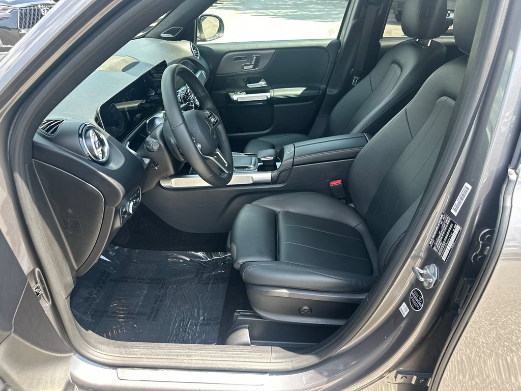 Used 2021 Mercedes-Benz GLB 250 4MATIC image 9