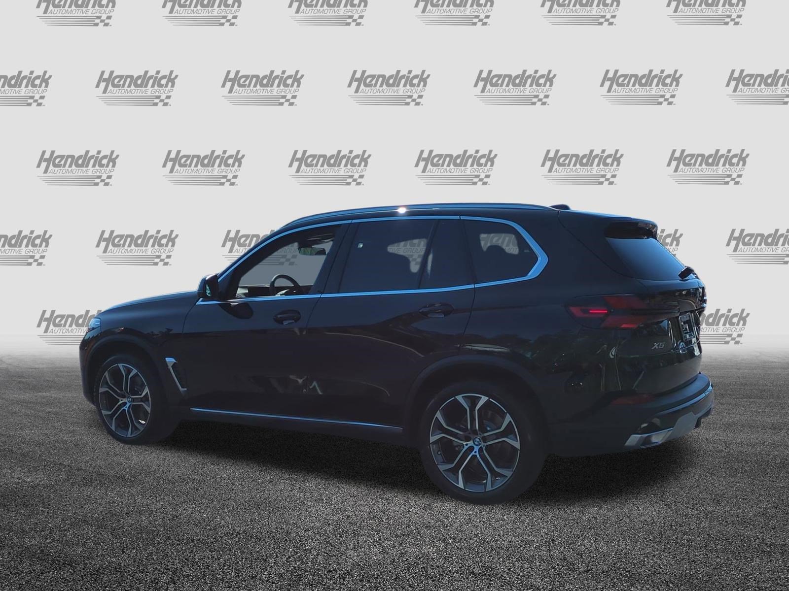 Used 2026 BMW X5 xDrive40i AWD/4WD image 8