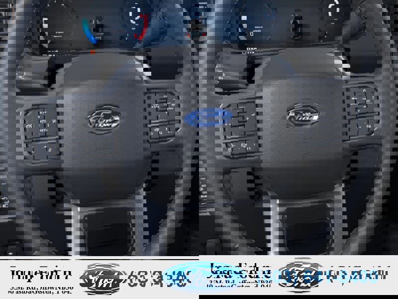 New 2026 Ford F350 Lariat w/ Black Appearance Package image 41