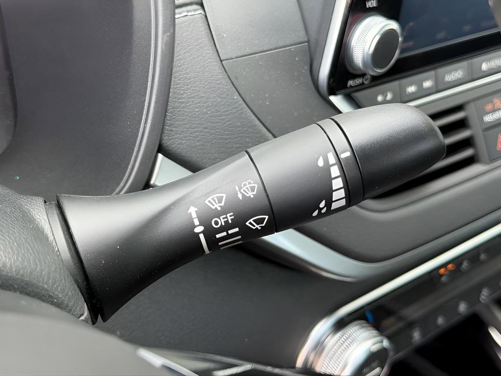 Used 2020 Nissan Altima 2.5 SV image 39