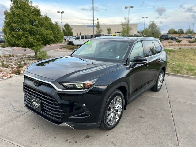 Used 2024 Toyota Grand Highlander AWD image 3