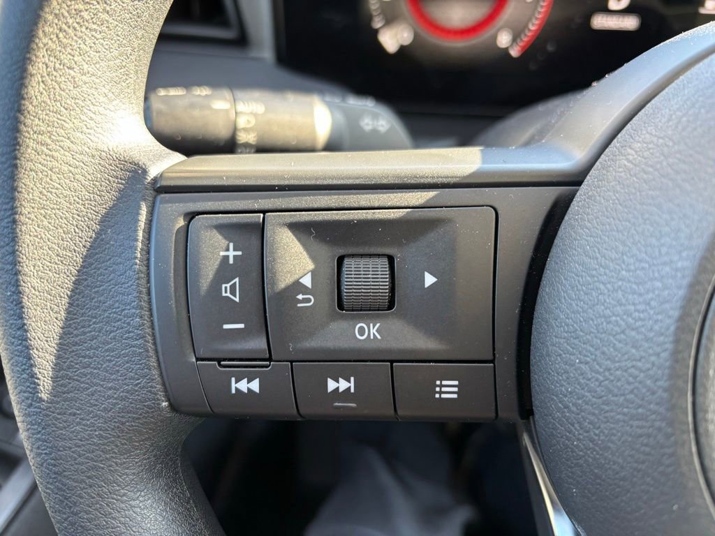 Used 2025 Nissan Kicks S image 26