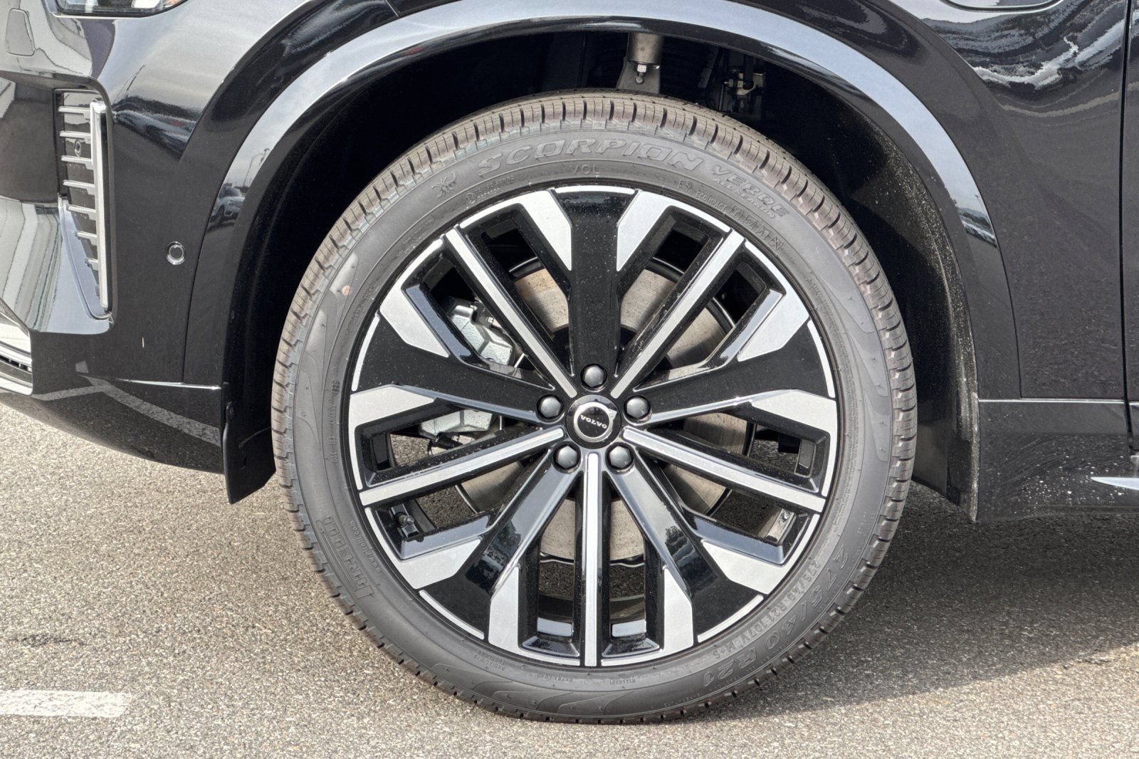 New 2026 Volvo XC90 T8 Ultra w/ Protection Package AWD/4WD image 34