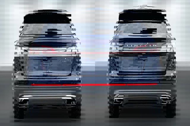 Used 2019 Lincoln Nautilus Reserve image 3