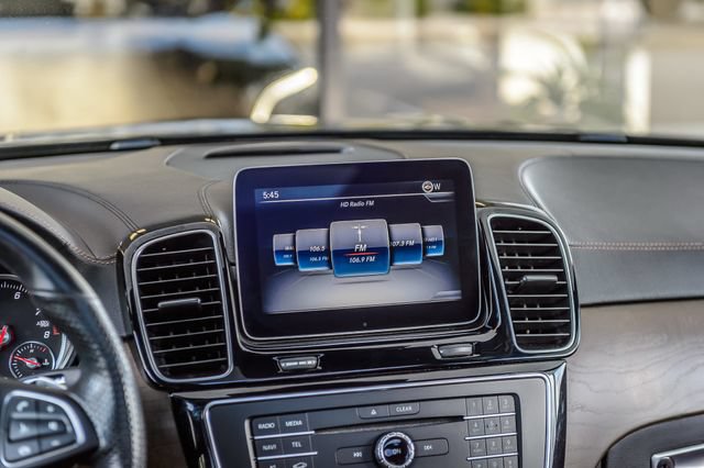 Used 2018 Mercedes-Benz GLS 550 4MATIC w/ Offroad Package image 31