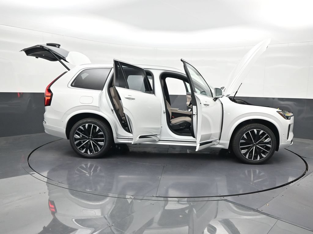 New 2026 Volvo XC90 T8 Plus w/ Protection Package Premier AWD/4WD image 26