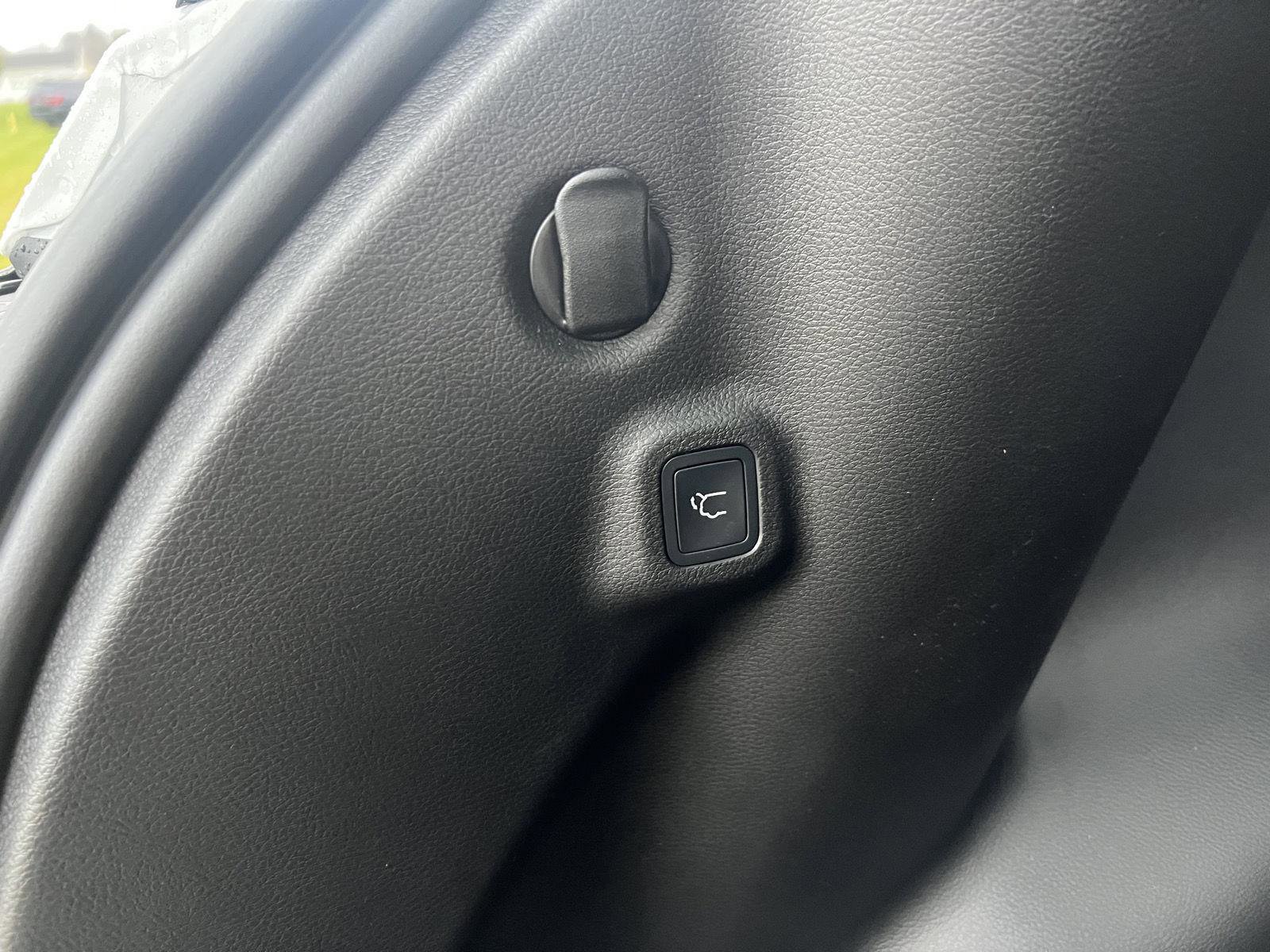 New 2026 Jeep Compass Trailhawk image 32