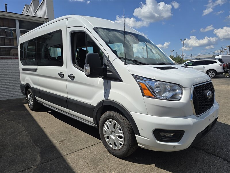 Used 2021 Ford Transit 350 XLT RWD image 2