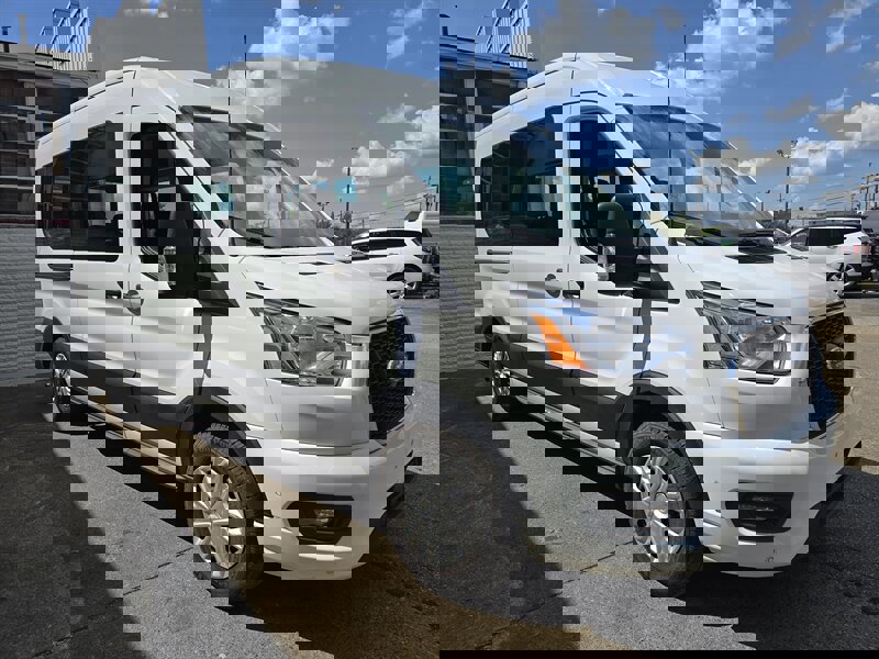 Used 2021 Ford Transit 350 XLT image 2
