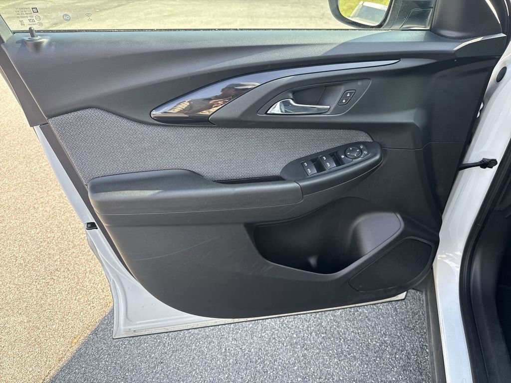 Used 2021 Chevrolet TrailBlazer LT image 20