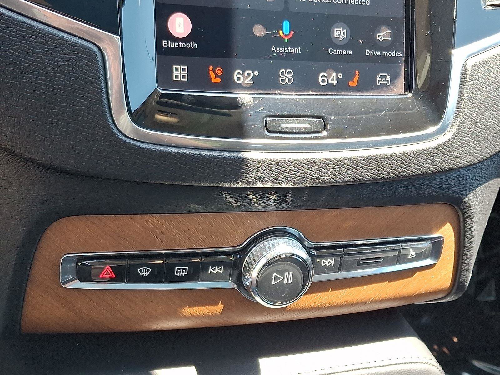 Certified 2023 Volvo XC90 B6 Plus w/ Protection Package AWD/4WD image 18