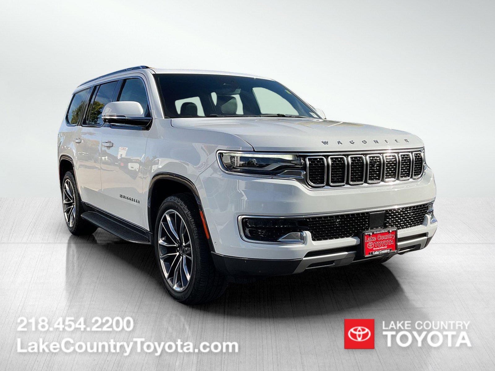 Used 2022 Jeep Wagoneer Series II w/ Convenience Group I AWD/4WD image 7