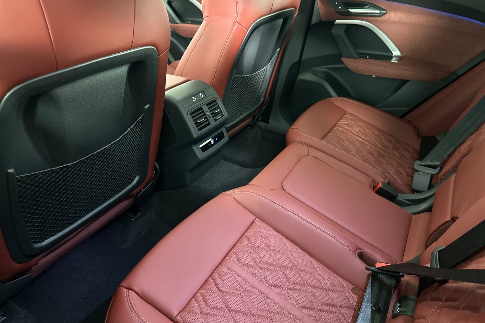 New 2025 Audi SQ5 Premium Plus image 11