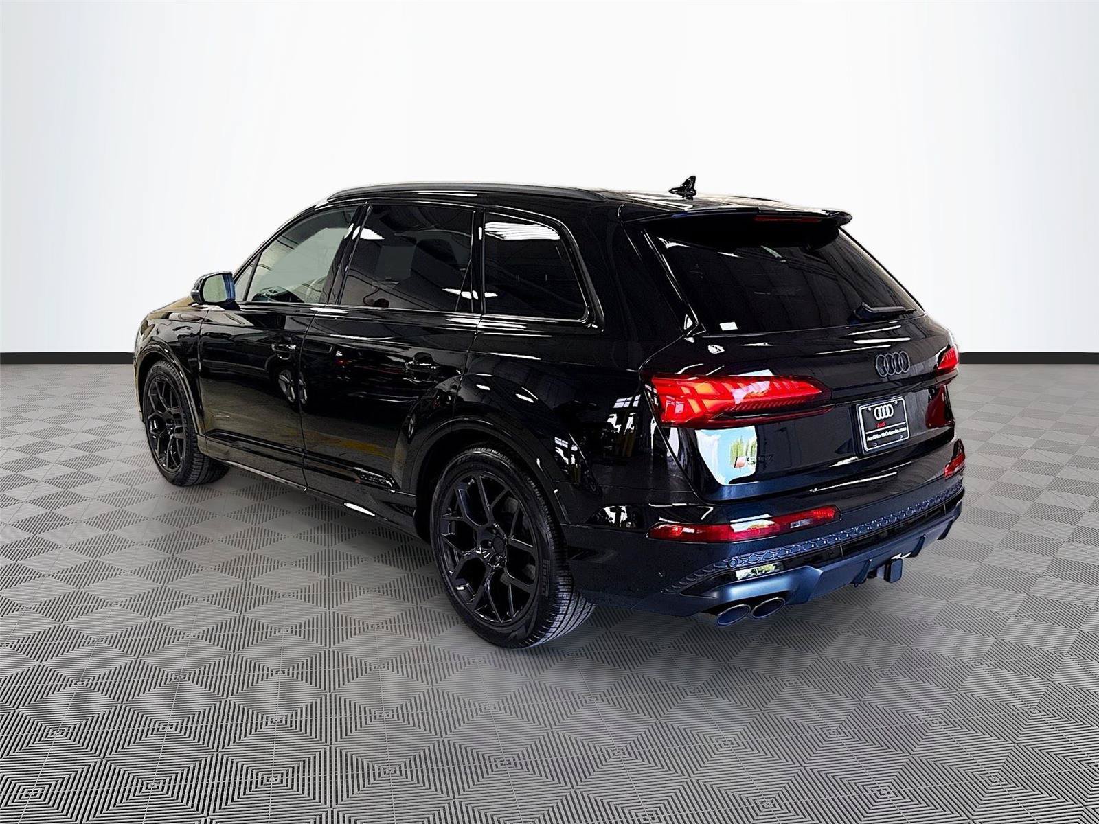New 2026 Audi SQ7 Premium Plus AWD/4WD image 5