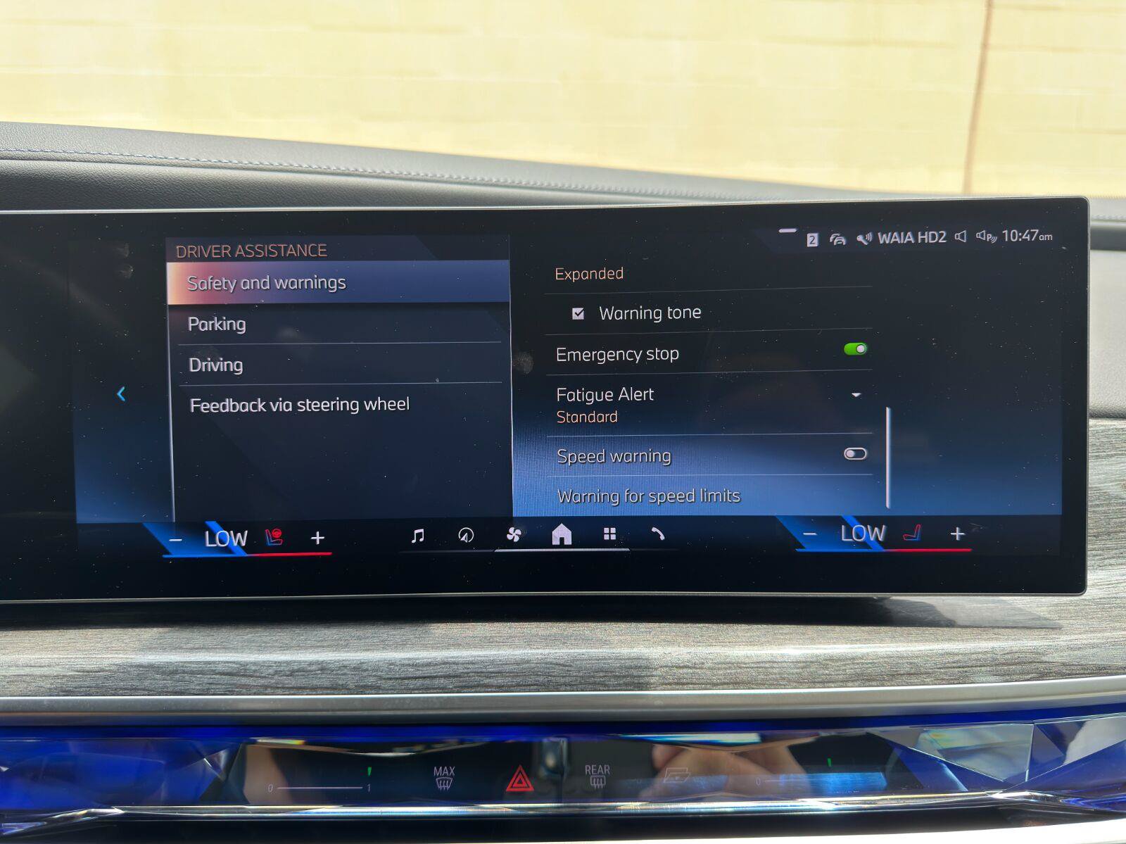 Used 2023 BMW i7 xDrive60 AWD/4WD image 36