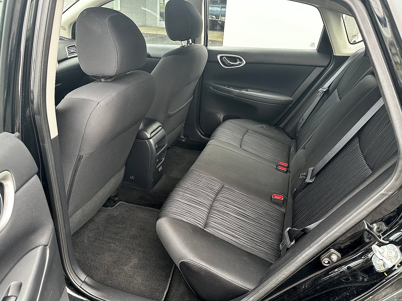 Used 2017 Nissan Sentra SV FWD image 12