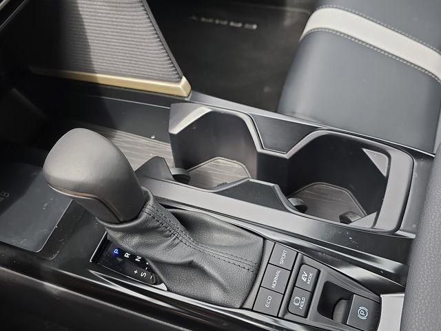 Used 2026 Toyota Camry SE w/ Convenience Package image 24