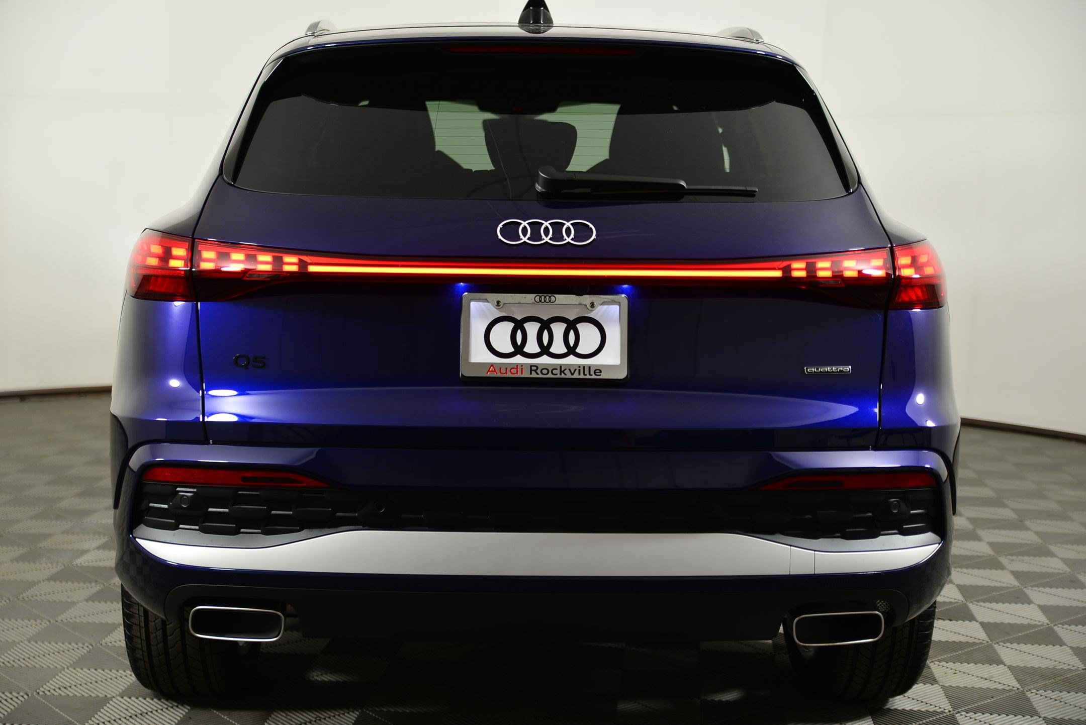 New 2025 Audi Q5 Premium AWD/4WD image 8