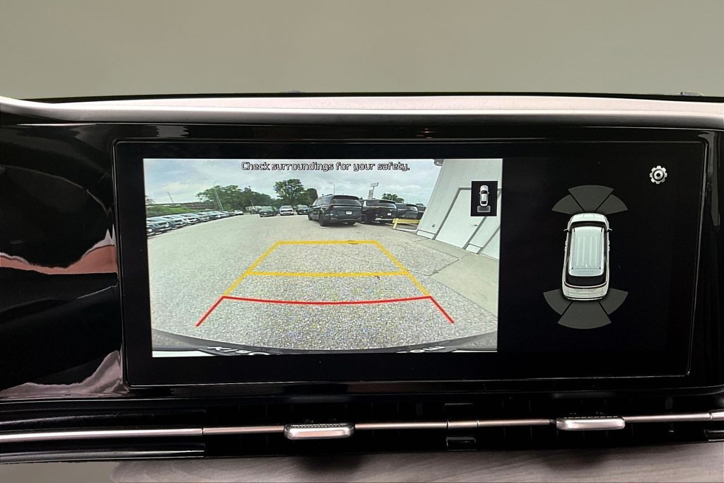 Used 2022 Kia Carnival EX FWD image 14