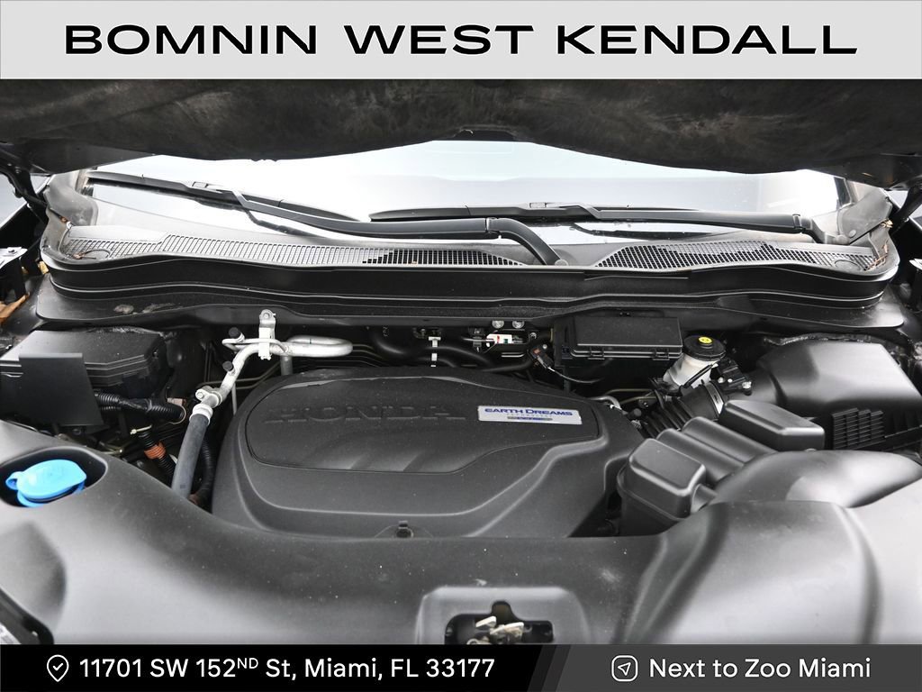 Used 2019 Honda Pilot Touring image 12