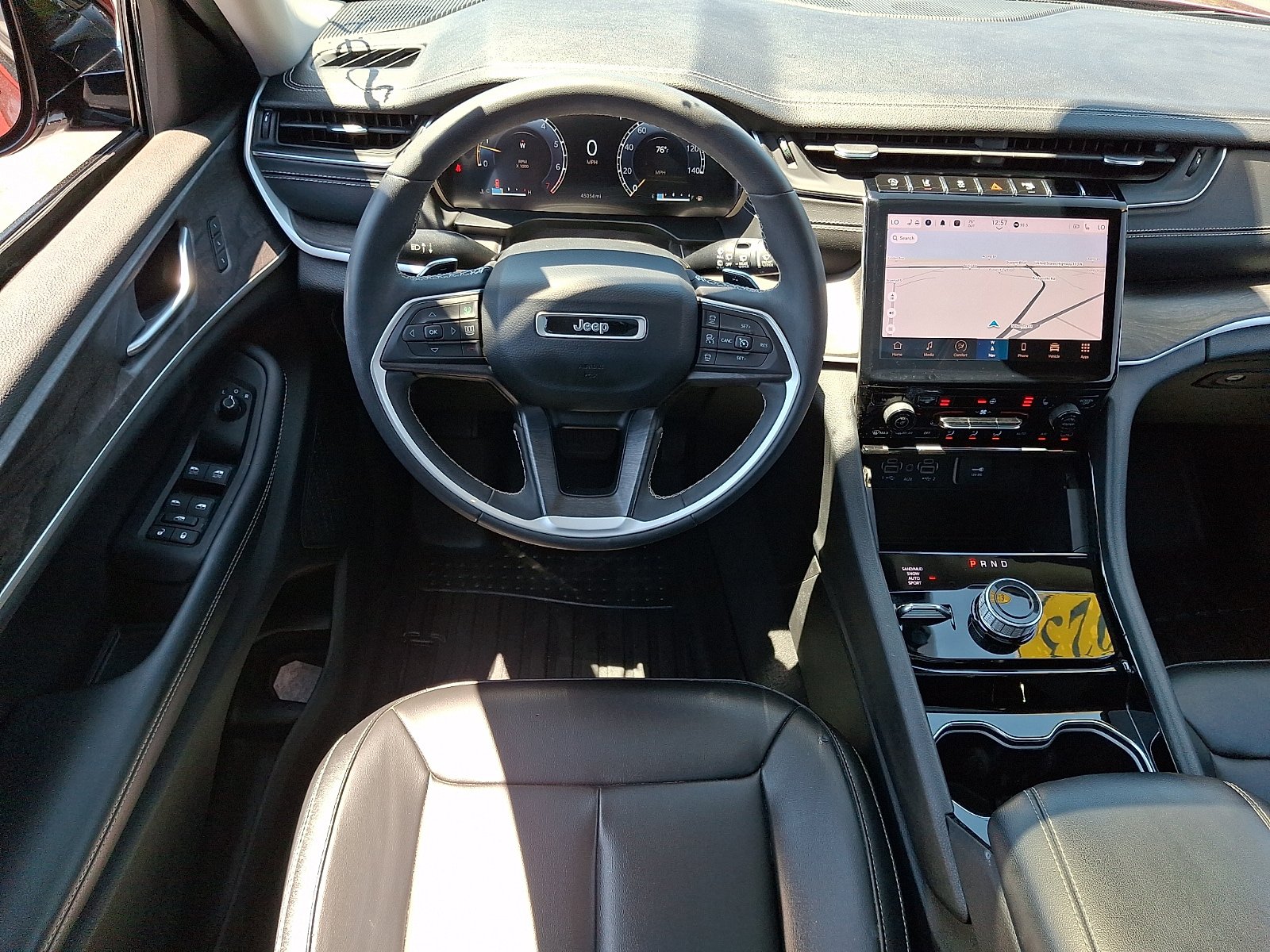 Certified 2023 Jeep Grand Cherokee L Limited w/ Black Appearance Package AWD/4WD image 12