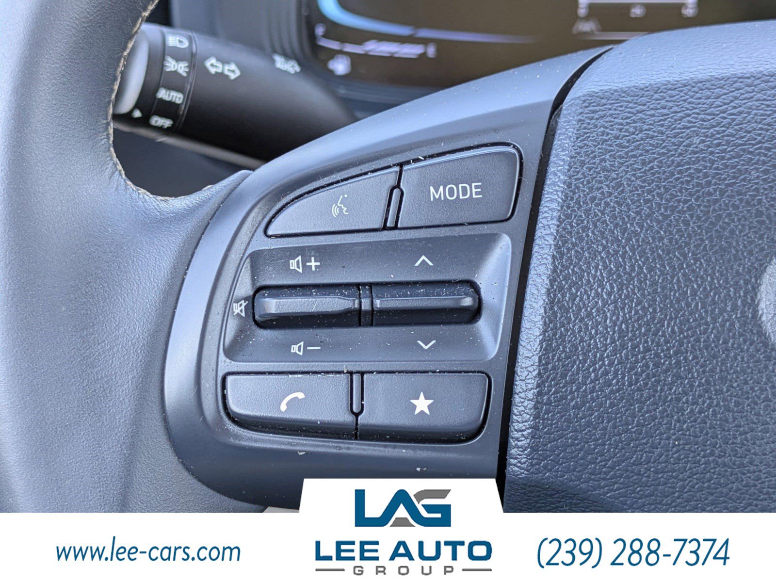 Used 2024 Hyundai Venue Limited image 18