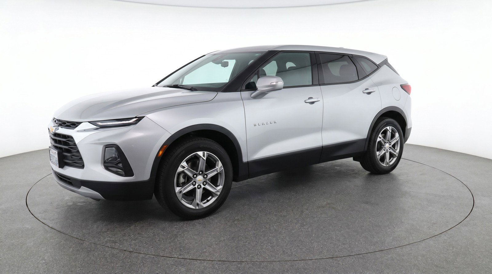 Used 2025 Chevrolet Blazer LT FWD image 3