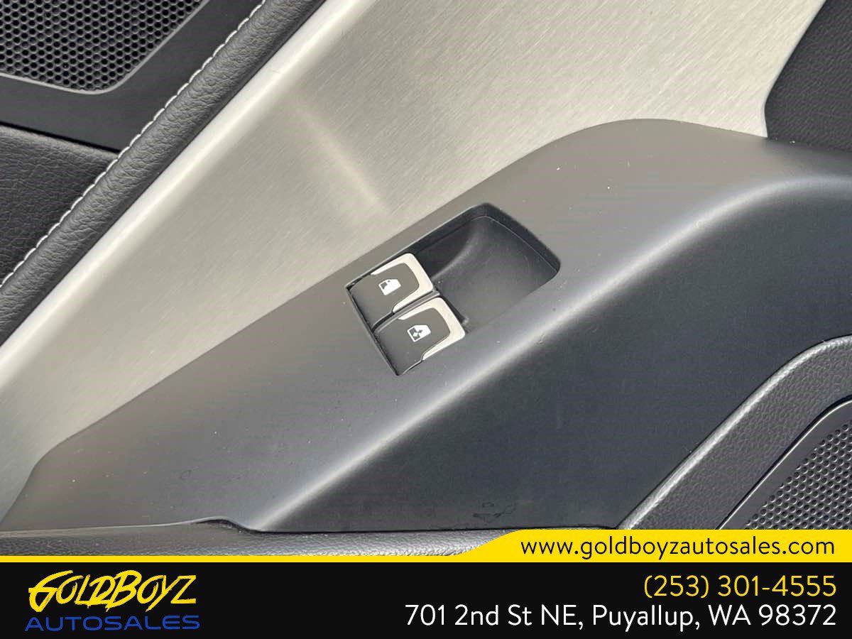 Used 2014 Chevrolet Corvette Stingray Coupe image 35