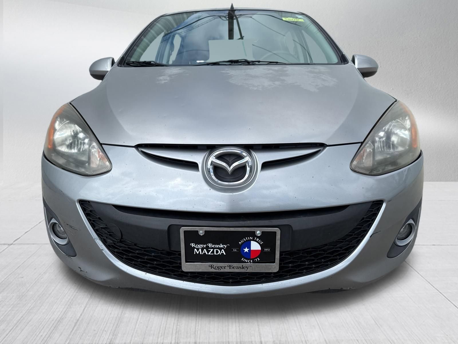 Used 2011 MAZDA MAZDA2 Touring image 2