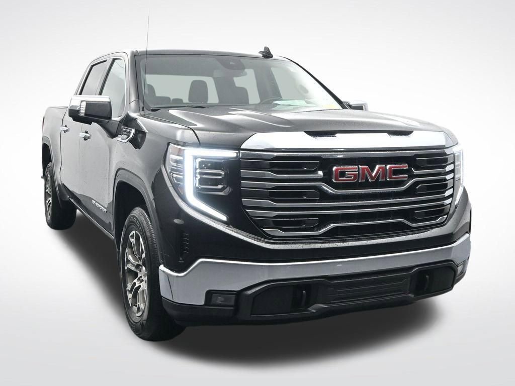 Used 2025 GMC Sierra 1500 SLT RWD image 3