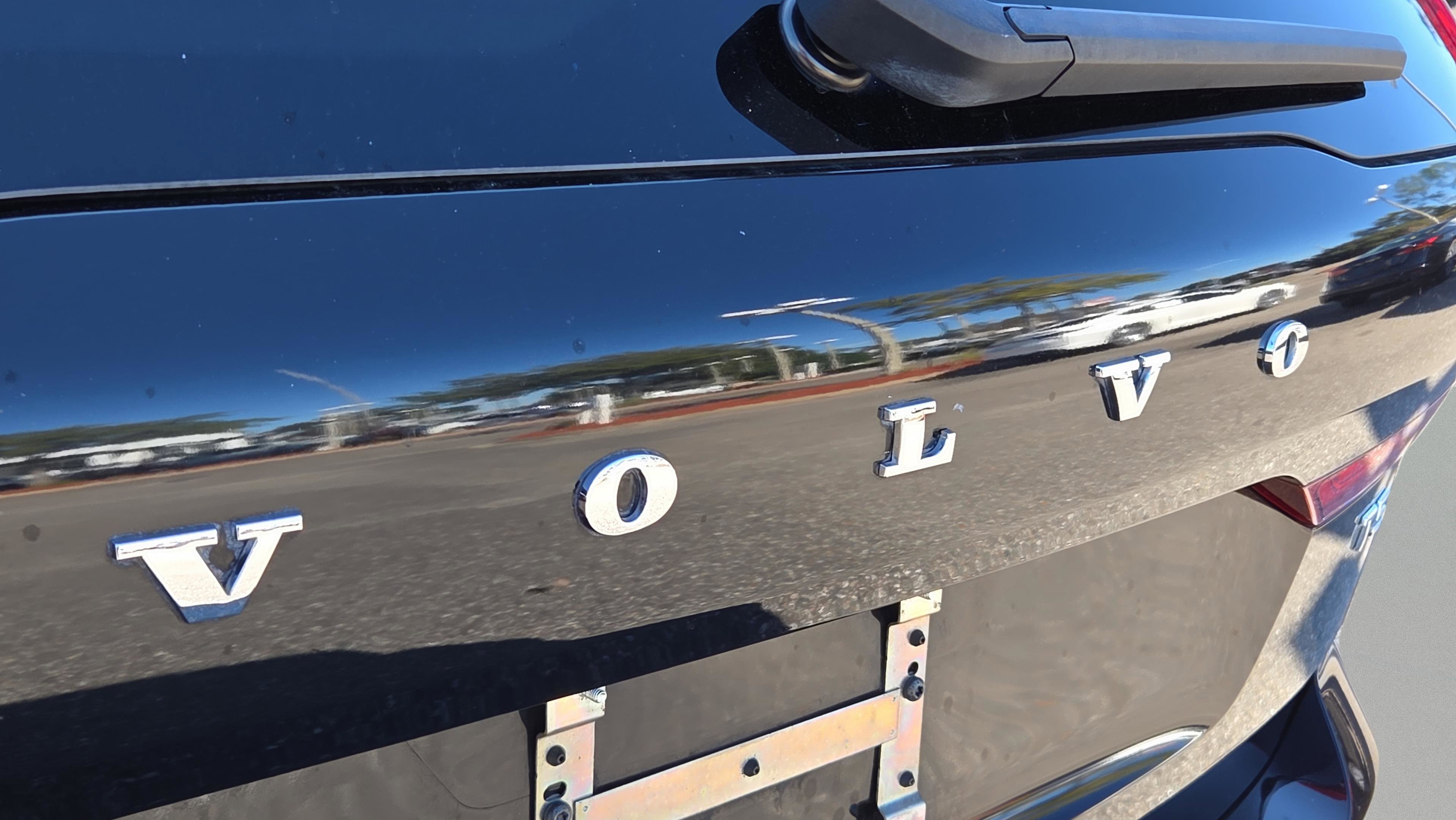 Used 2020 Volvo XC60 T5 Momentum image 27