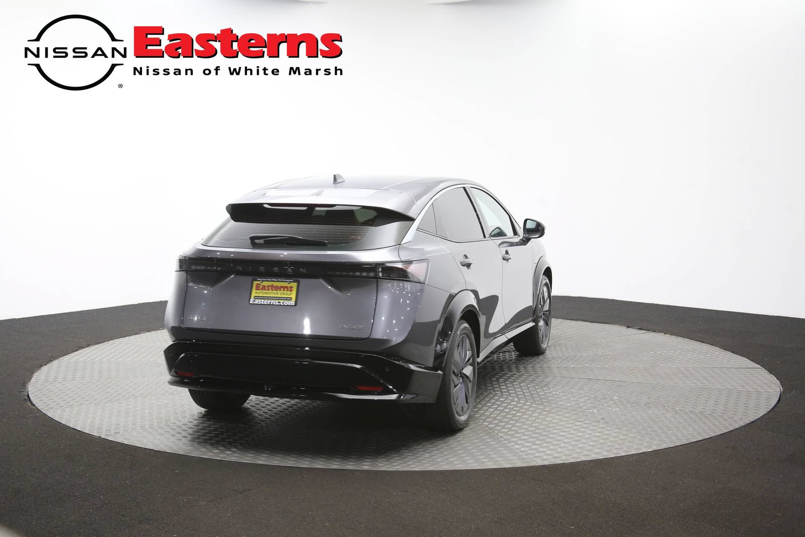 Used 2023 Nissan Ariya FWD image 39
