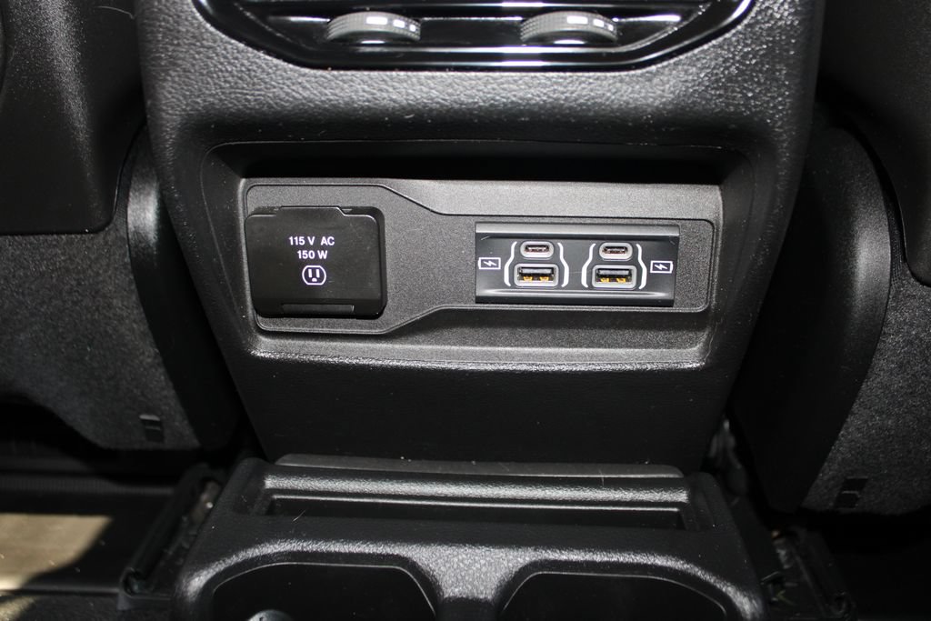 Used 2022 Jeep Grand Cherokee L Limited AWD/4WD image 27