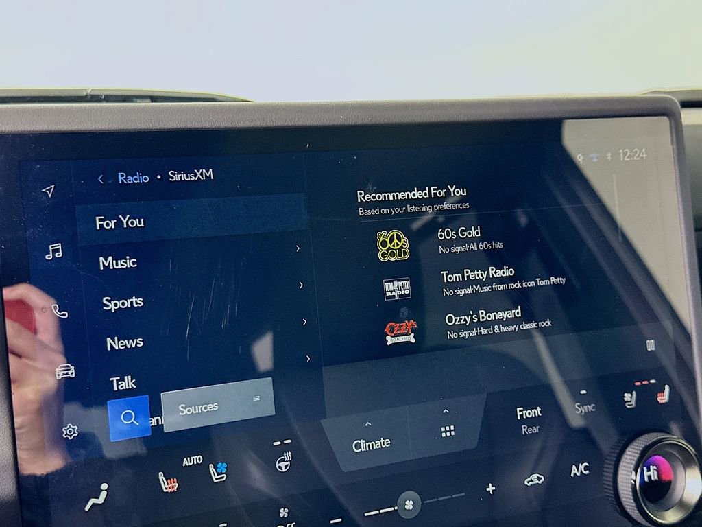 Used 2025 Lexus GX 550 w/ Accessory Package (Z1) image 29