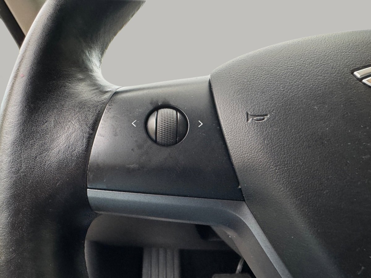 Used 2018 Tesla Model 3 Long Range image 21