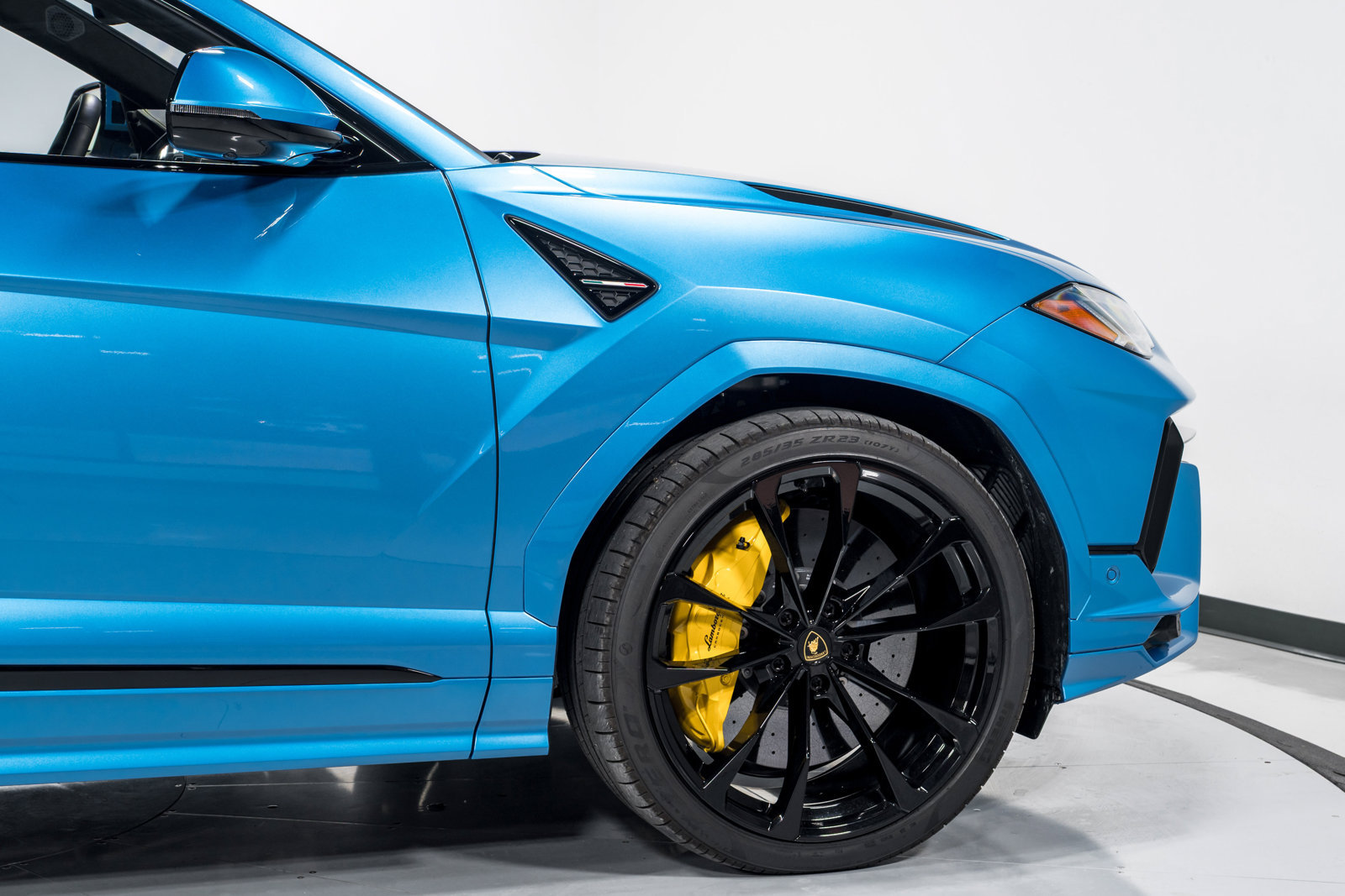 Used 2024 Lamborghini Urus S AWD/4WD image 54