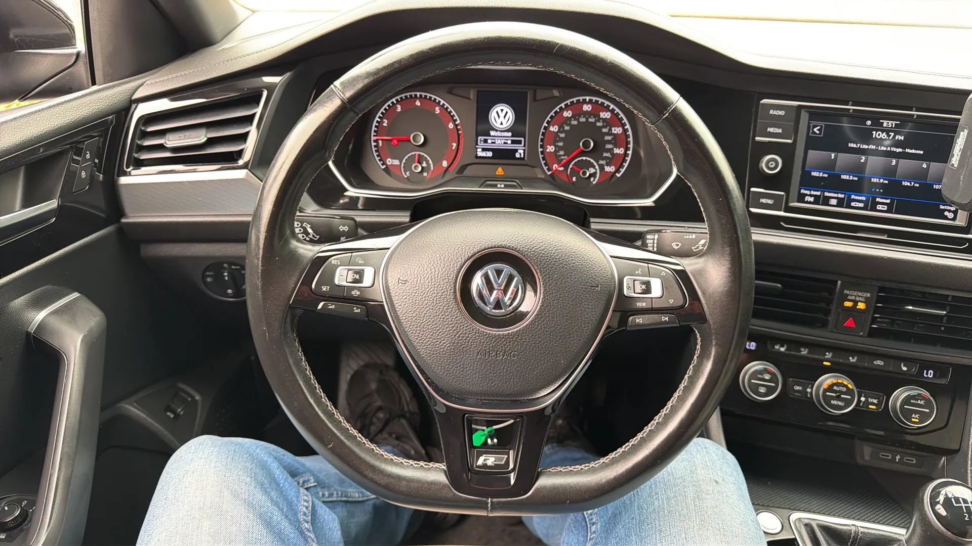 Used 2020 Volkswagen Jetta R-Line w/ R-Line Cold Weather Package FWD image 10