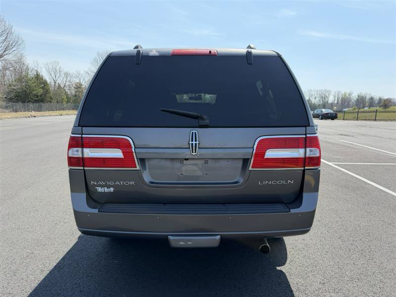 Used 2013 Lincoln Navigator L 4WD w/ HD Trailer Tow Pkg image 7