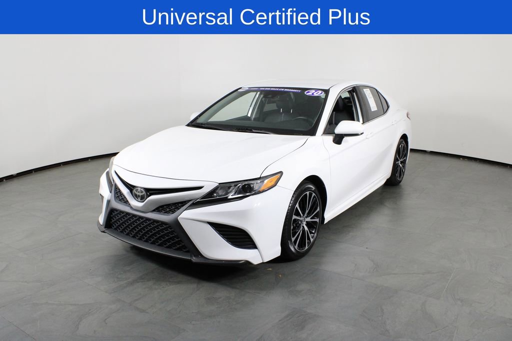 Used 2020 Toyota Camry SE image 2