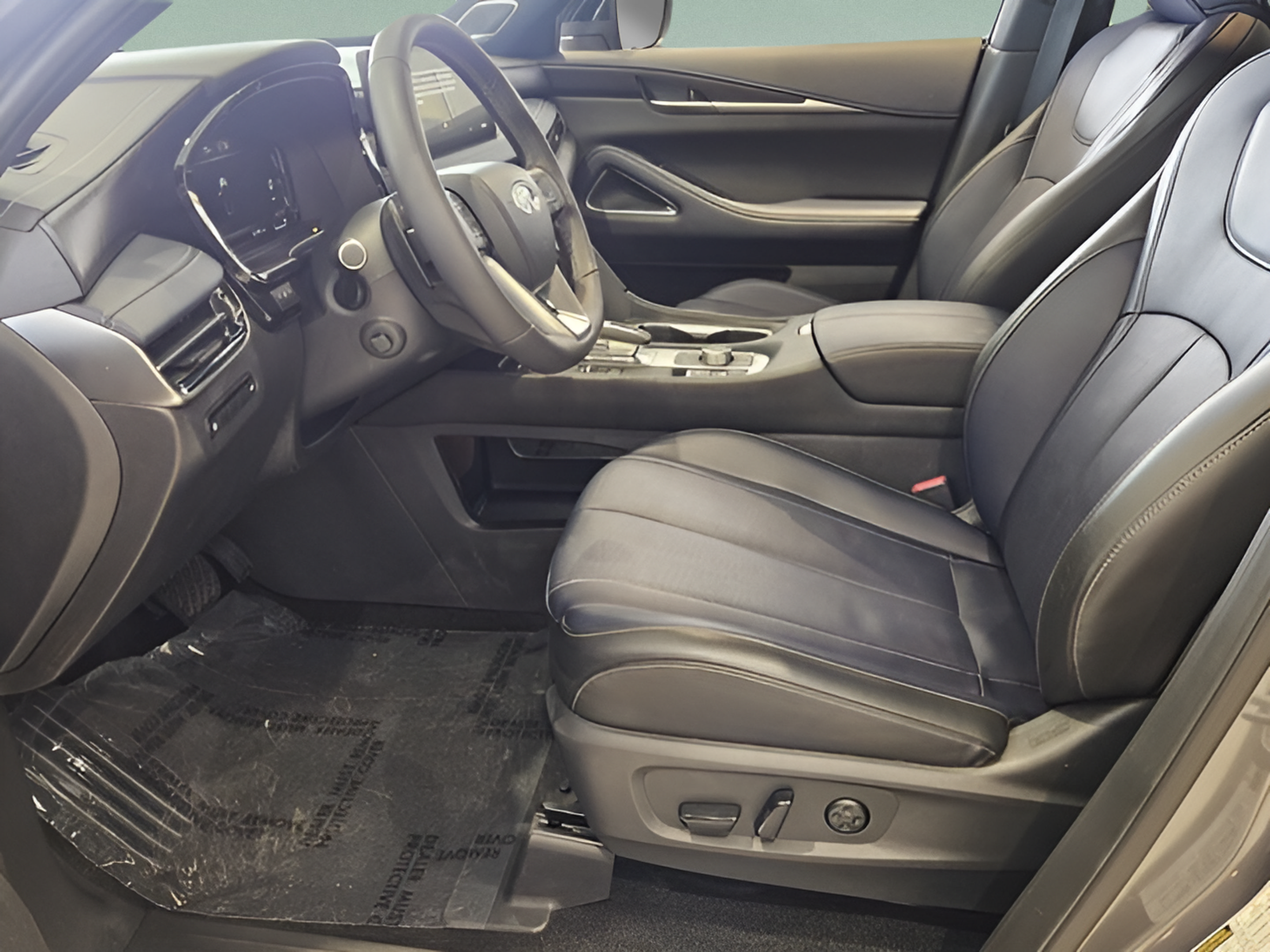 Certified 2026 INFINITI QX60 Sport w/ Dark Cargo Package AWD/4WD image 14